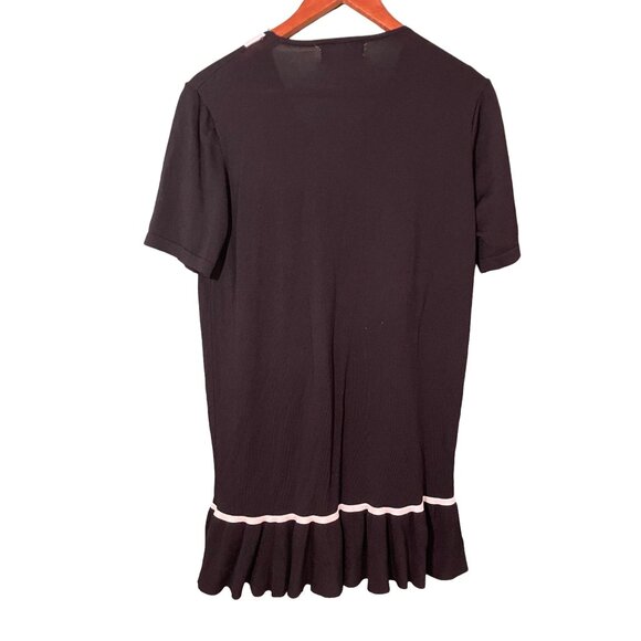 Selfie Couture Black Short Sleeve V-Neck Dress White Trim Pleated Hem Sz M - Picture 2 of 9